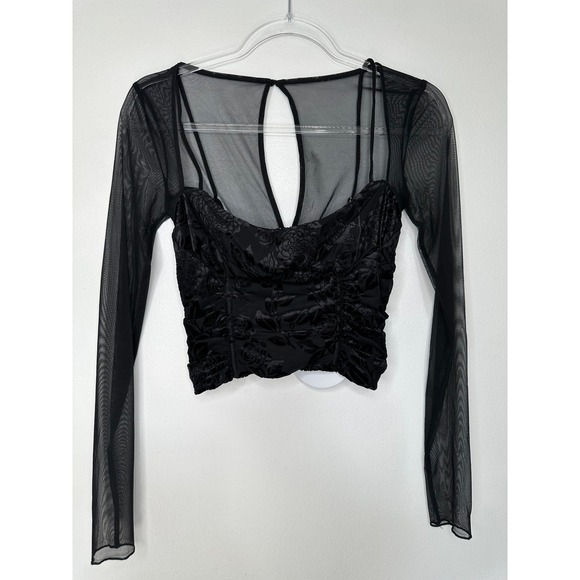 Princess Polly Tops - Princess Polly Saculla Long Sleeve Crop Top Size 4 Black‎ Velvet Floral Mesh New